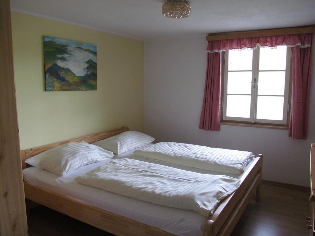 Altes Almhaus Hotell Maria Lankowitz Rum bild