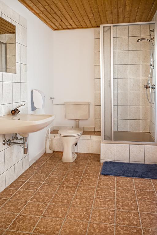 Altes Almhaus Hotell Maria Lankowitz Rum bild